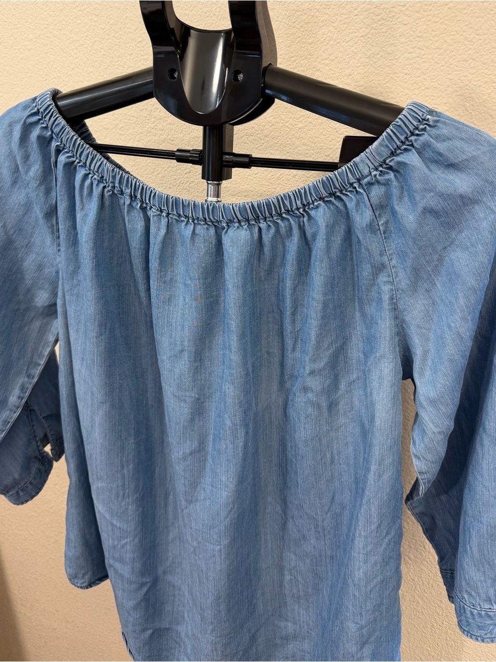 beachlunchlounge Off-Shoulder Chambray Blouse | Coastal Grandma Boho Cowgirl L - Picture 3 of 11